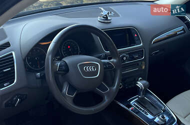 Внедорожник / Кроссовер Audi Q5 2015 в 