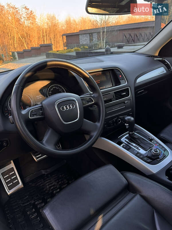 Внедорожник / Кроссовер Audi Q5 2009 в Калуше