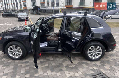 Позашляховик / Кросовер Audi Q5 2015 в 