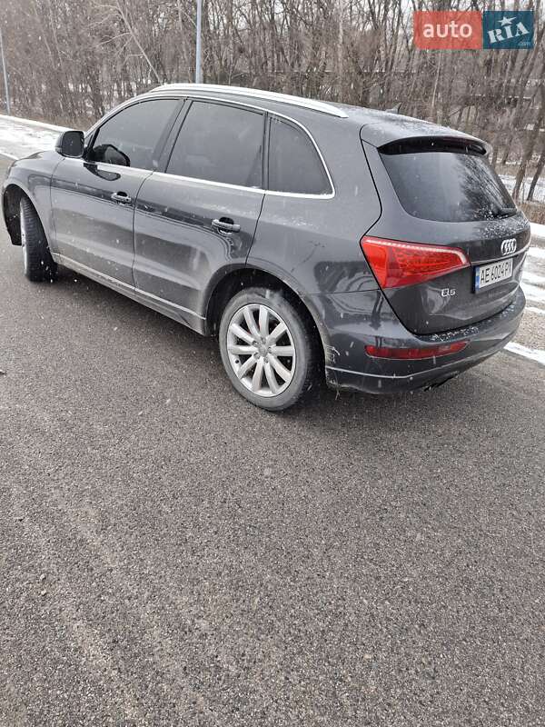 Внедорожник / Кроссовер Audi Q5 2011 в Днепре