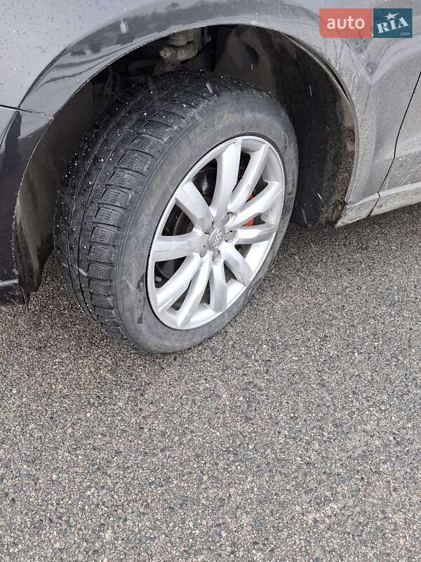 Внедорожник / Кроссовер Audi Q5 2011 в Днепре