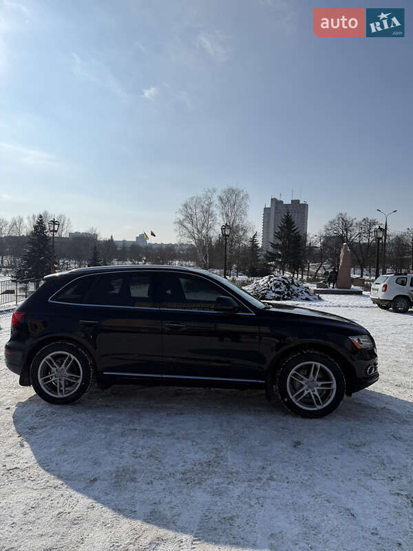 Внедорожник / Кроссовер Audi Q5 2016 в Сумах