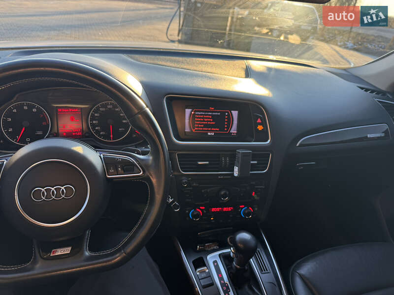 Внедорожник / Кроссовер Audi Q5 2011 в Коростене