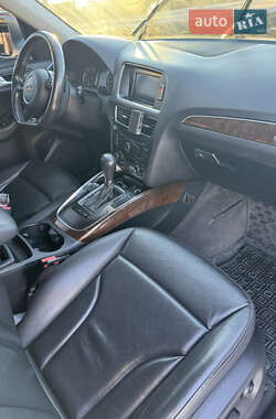 Внедорожник / Кроссовер Audi Q5 2011 в 