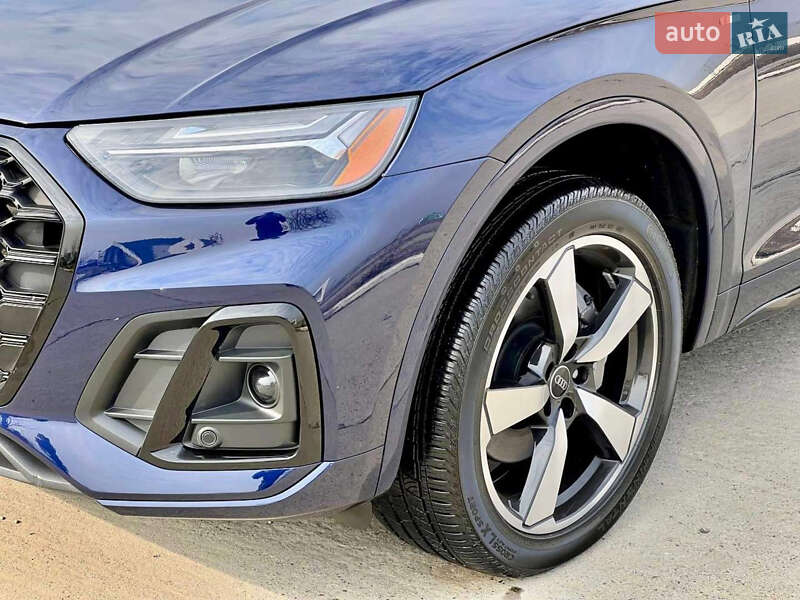 Внедорожник / Кроссовер Audi Q5 2022 в Киеве