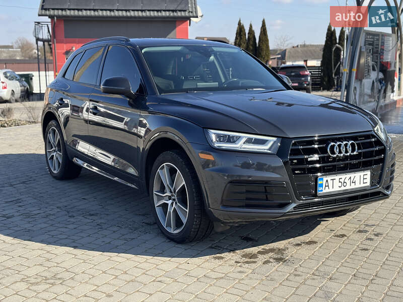 Позашляховик / Кросовер Audi Q5 2019 в Івано-Франківську