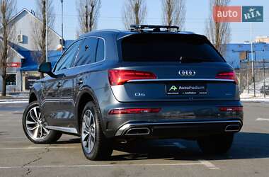 Внедорожник / Кроссовер Audi Q5 2022 в 