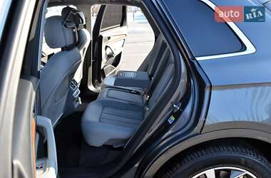 Внедорожник / Кроссовер Audi Q5 2022 в 