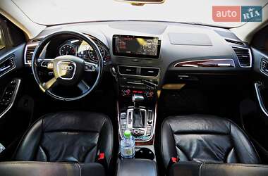 Внедорожник / Кроссовер Audi Q5 2010 в Черкассах