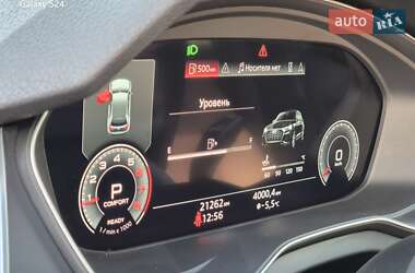 Внедорожник / Кроссовер Audi Q5 2022 в 