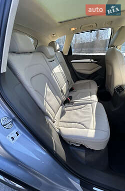 Внедорожник / Кроссовер Audi Q5 2015 в 