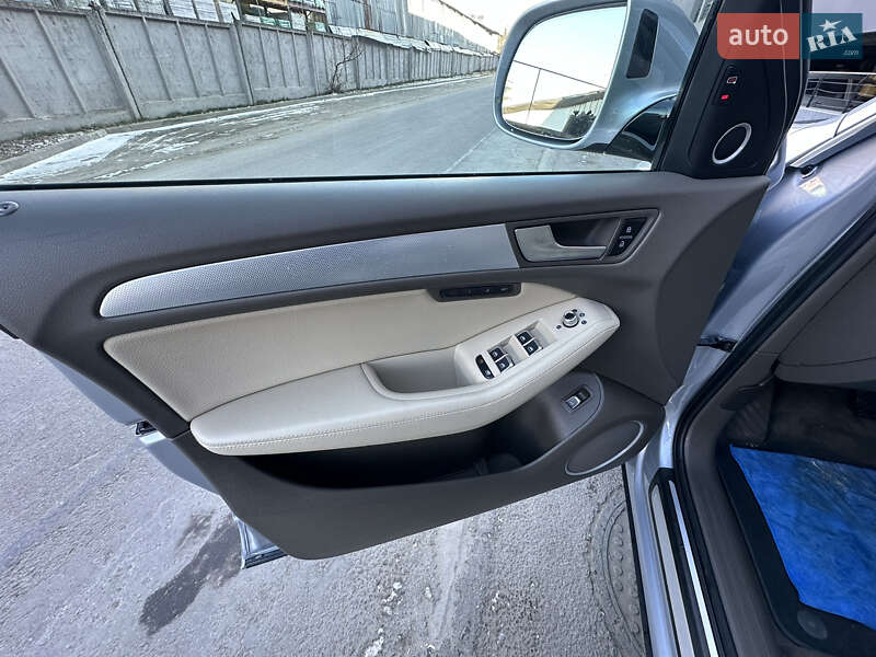 Позашляховик / Кросовер Audi Q5 2015 в Львові