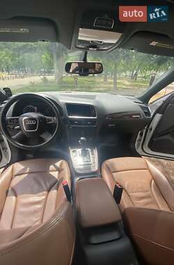 Внедорожник / Кроссовер Audi Q5 2012 в 