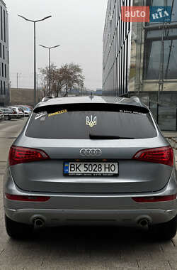 Внедорожник / Кроссовер Audi Q5 2011 в 