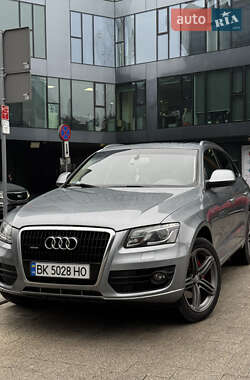 Внедорожник / Кроссовер Audi Q5 2011 в 