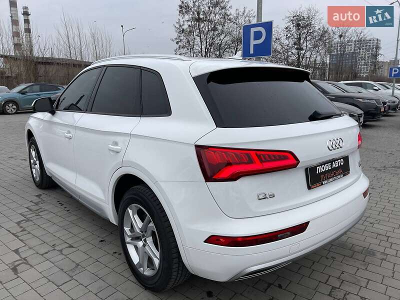Внедорожник / Кроссовер Audi Q5 2017 в Львове