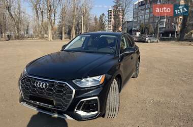 Внедорожник / Кроссовер Audi Q5 2023 в 