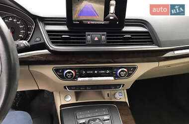 Внедорожник / Кроссовер Audi Q5 2019 в 