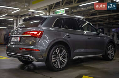 Внедорожник / Кроссовер Audi Q5 2021 в Черновцах