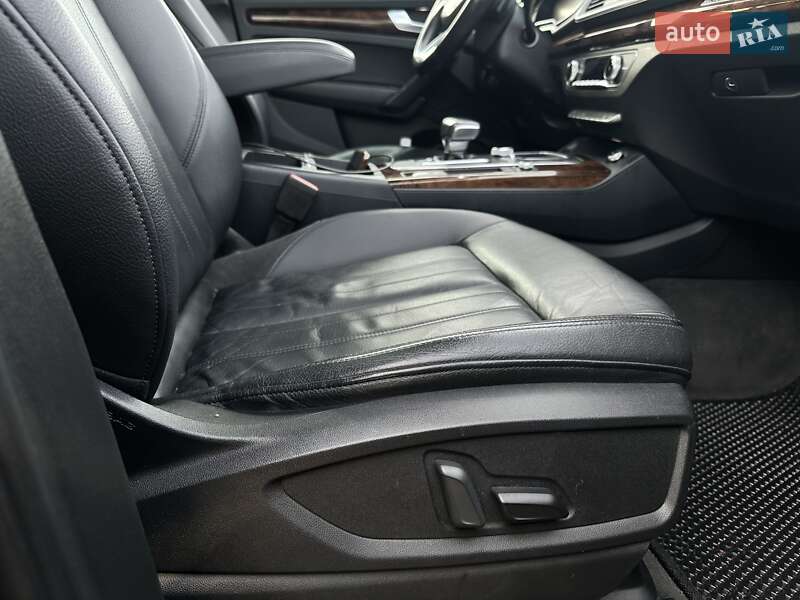 Внедорожник / Кроссовер Audi Q5 2017 в Львове