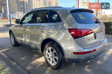 Внедорожник / Кроссовер Audi Q5 2012 в 