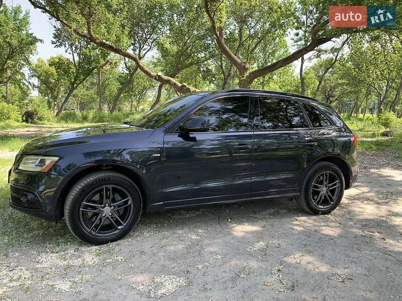 Внедорожник / Кроссовер Audi Q5 2016 в Киеве