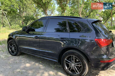 Внедорожник / Кроссовер Audi Q5 2016 в 