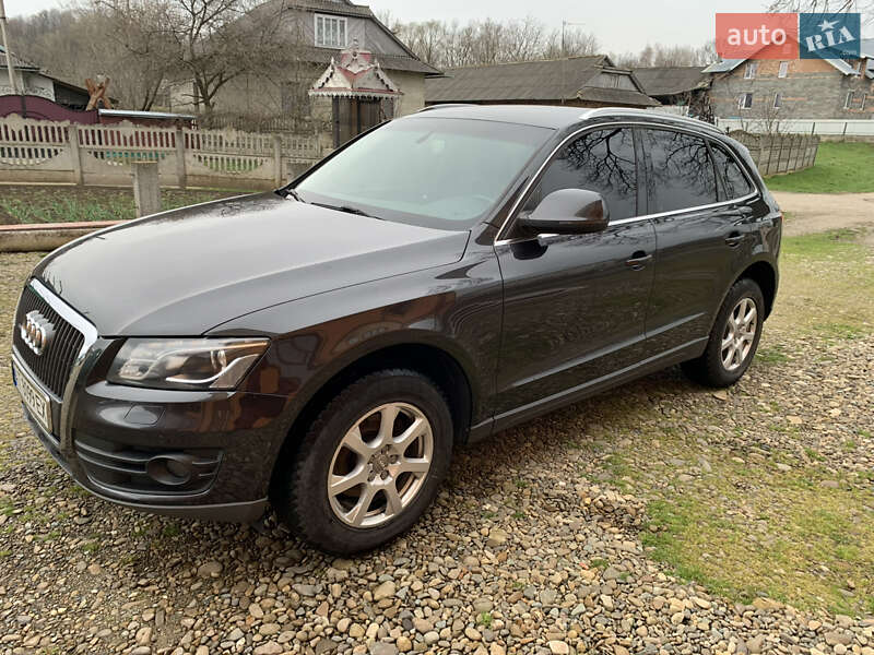 Внедорожник / Кроссовер Audi Q5 2010 в Коломые