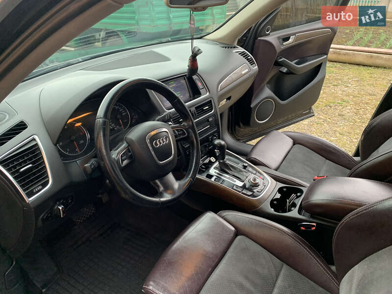 Внедорожник / Кроссовер Audi Q5 2010 в Коломые