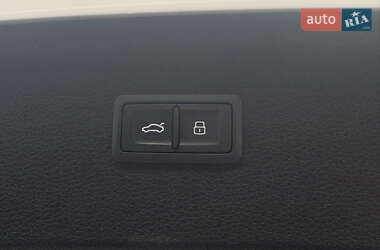Внедорожник / Кроссовер Audi Q5 2022 в 