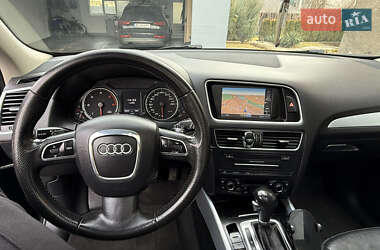 Внедорожник / Кроссовер Audi Q5 2009 в 