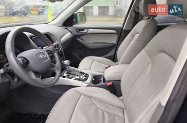 Внедорожник / Кроссовер Audi Q5 2015 в 
