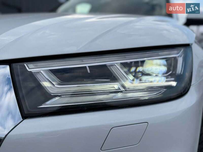 Позашляховик / Кросовер Audi Q5 2018 в Львові