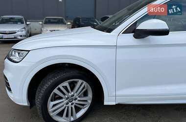 Внедорожник / Кроссовер Audi Q5 2018 в 