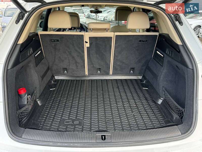 Позашляховик / Кросовер Audi Q5 2018 в Львові
