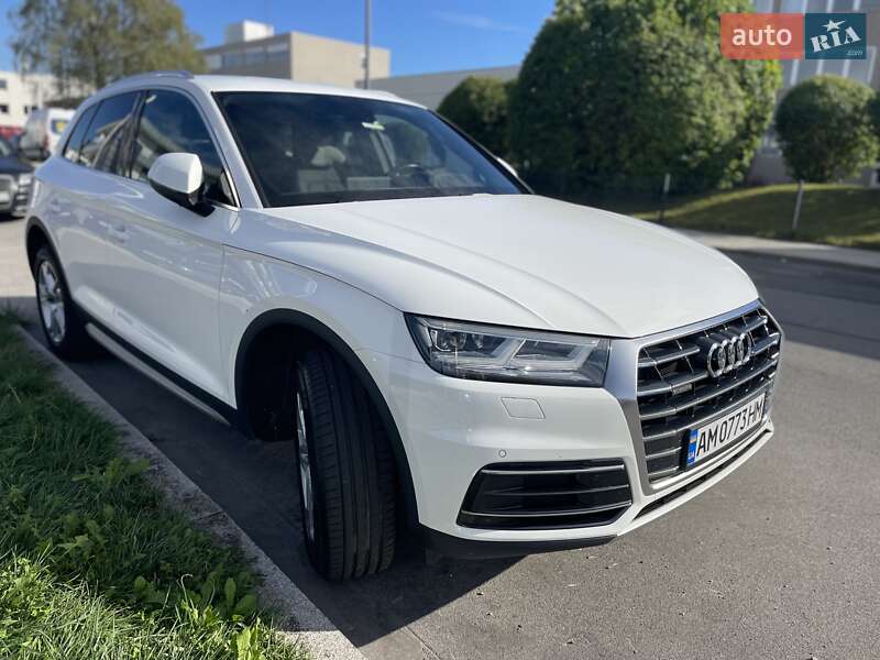 Внедорожник / Кроссовер Audi Q5 2017 в Бердичеве