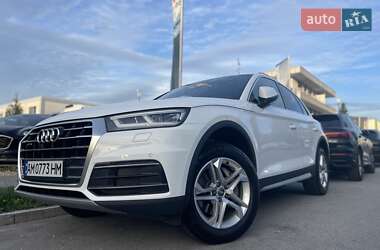 Внедорожник / Кроссовер Audi Q5 2017 в 