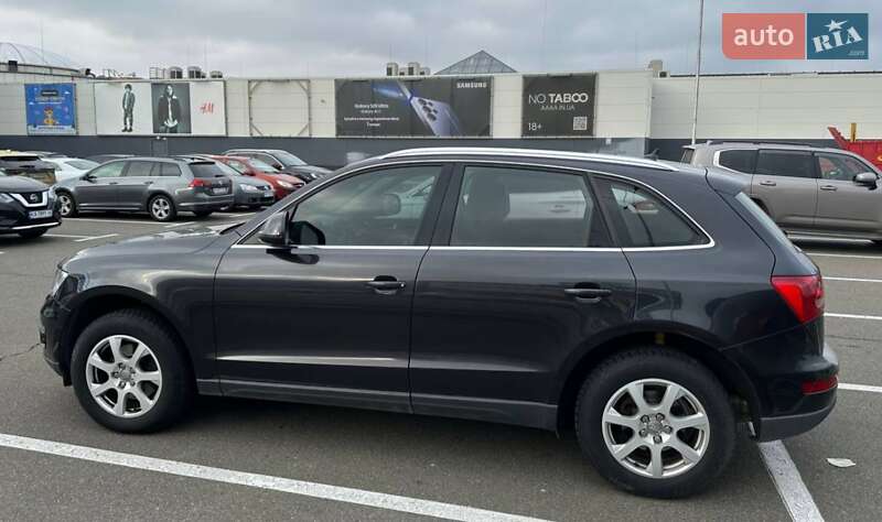 Внедорожник / Кроссовер Audi Q5 2010 в Киеве