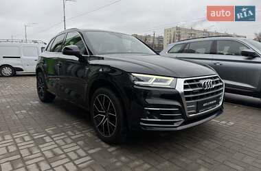 Внедорожник / Кроссовер Audi Q5 2019 в Киеве