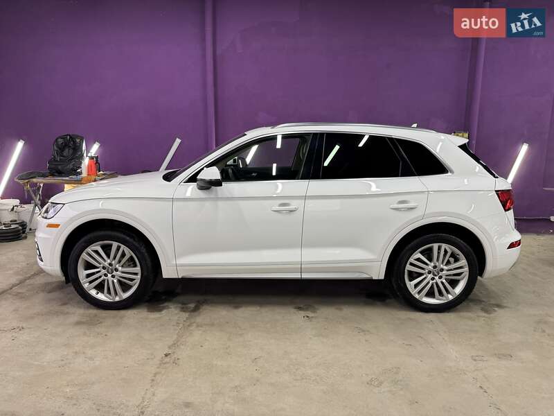 Позашляховик / Кросовер Audi Q5 2019 в Полтаві