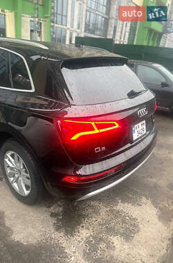 Внедорожник / Кроссовер Audi Q5 2020 в 