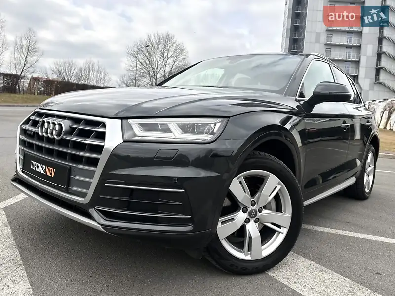 Внедорожник / Кроссовер Audi Q5 2017 в 