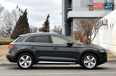 Позашляховик / Кросовер Audi Q5 2017 в Києві