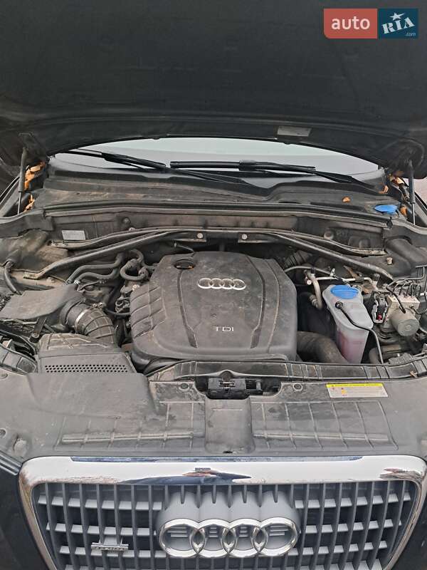 Внедорожник / Кроссовер Audi Q5 2011 в Долине