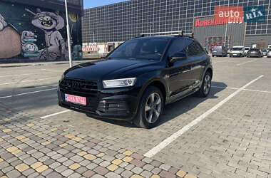 Внедорожник / Кроссовер Audi Q5 2020 в Луцке