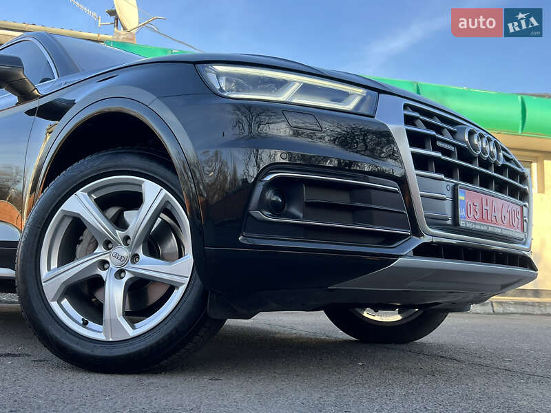 Внедорожник / Кроссовер Audi Q5 2018 в Дрогобыче