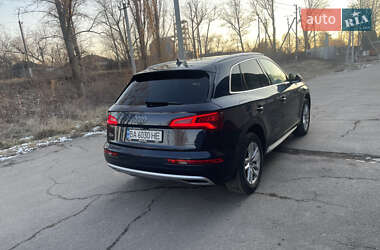 Внедорожник / Кроссовер Audi Q5 2019 в 