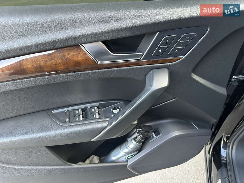 Внедорожник / Кроссовер Audi Q5 2017 в Харькове