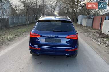 Позашляховик / Кросовер Audi Q5 2015 в 