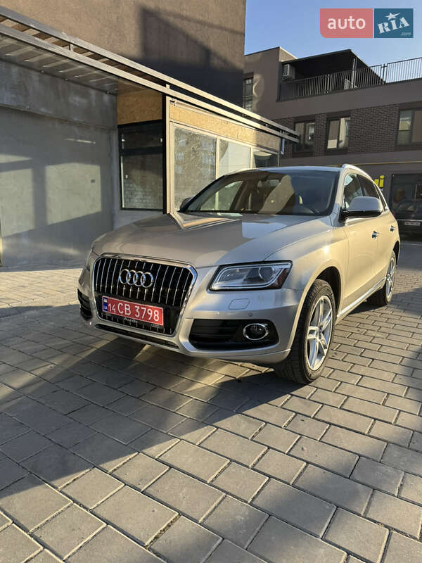 Внедорожник / Кроссовер Audi Q5 2015 в 